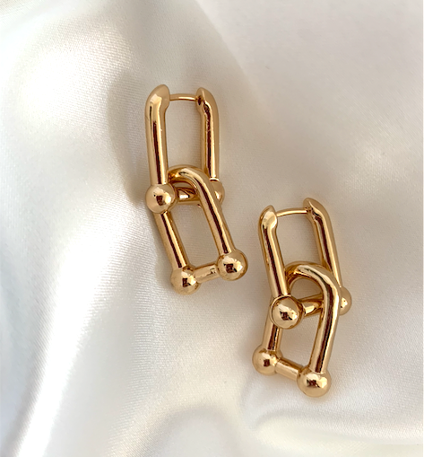 gold-u-chain-earrings