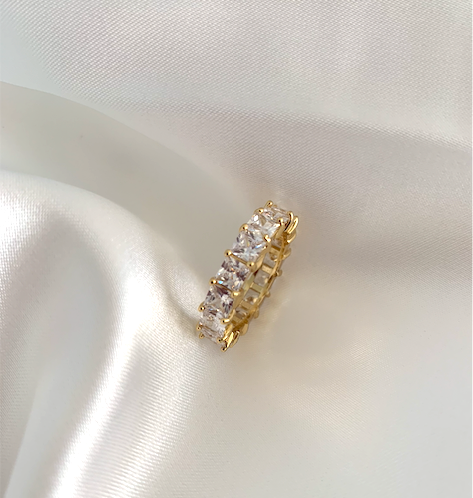 princess-cut-cubic-zirconia-stacking-eternity-ring-gold