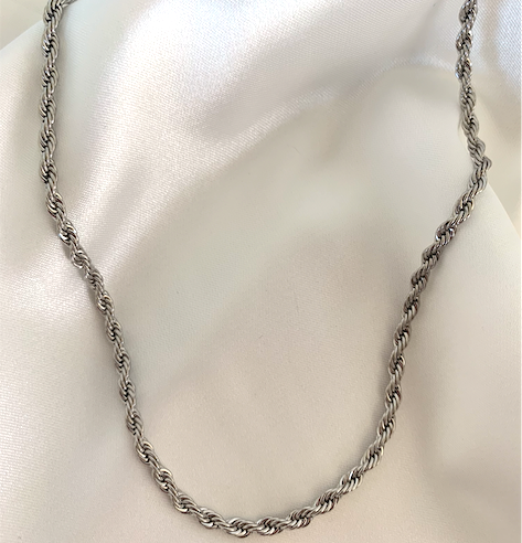 silver-rope-chain-necklace