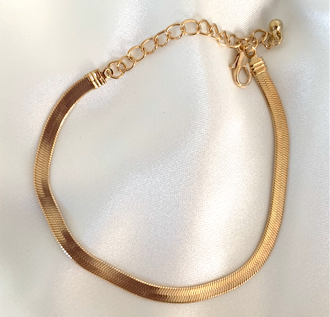gold-flat-snake-chain-bracelet